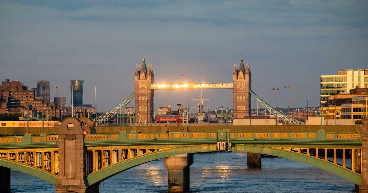 London’s Iconic Bridges: Best Views, Walks & How To Visit