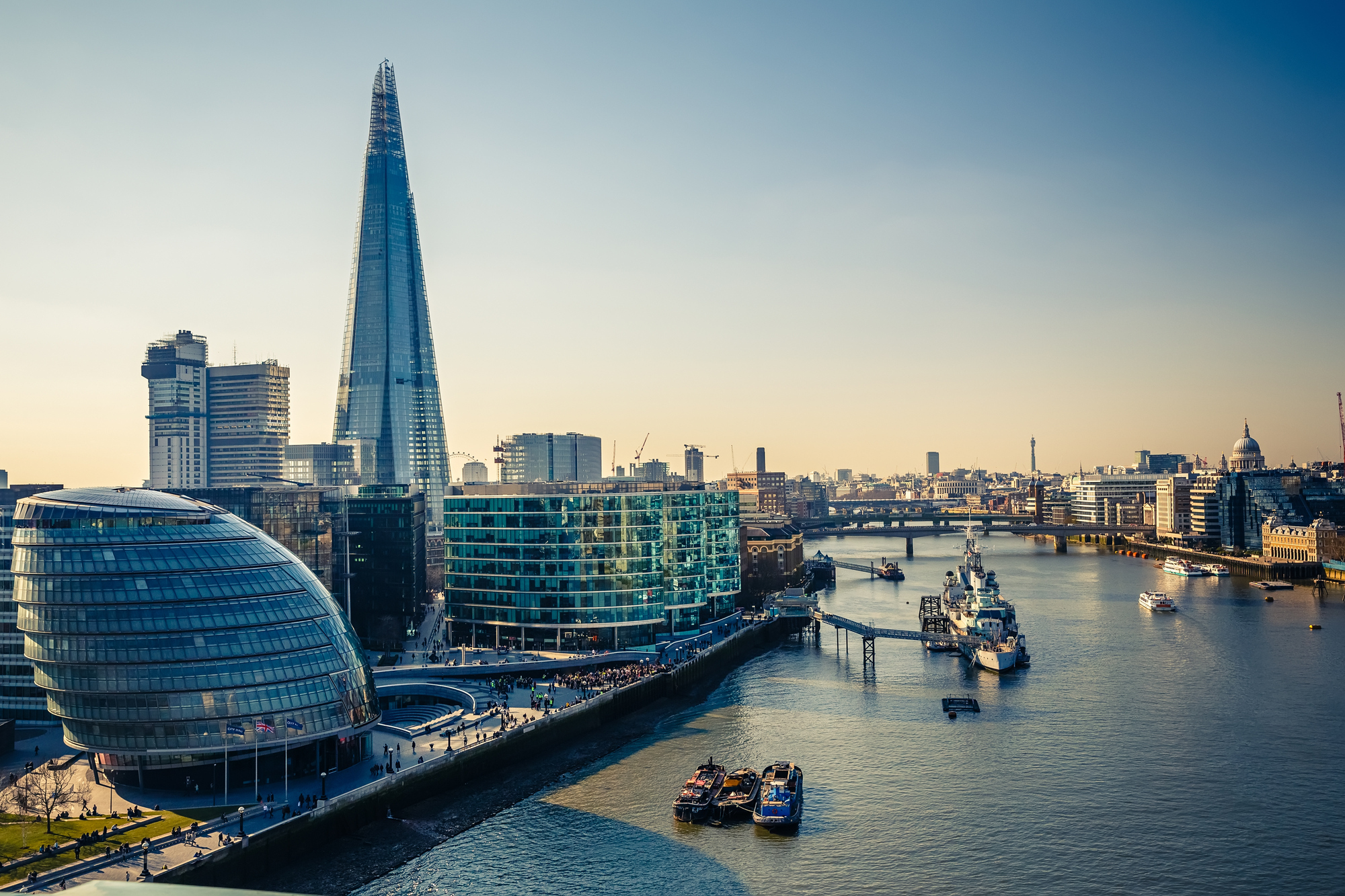 Unveiling London's Architectural Masterpieces: A Guided Tour - Architectural Styles: Diversity in London's Building Designs